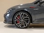 Volkswagen Golf 2.0 TSI GTI Clubsport / 300pk / Panorama dak / Harman kardon / Stuur en stoelverwarming /