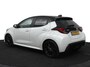 Toyota Yaris 1.5 Hybrid Executive | Navigatie | Stoelverwarming | Bi-tone | Leder-stof bekleding |