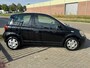 Toyota Yaris 1.0 VVT-i Sol! Airco l Elek pakket l MTF-stuur! NIEUWE APK l 2 sleutels l KEURIG NETJES!