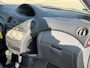 Toyota Yaris 1.0 VVT-i Sol! Airco l Elek pakket l MTF-stuur! NIEUWE APK l 2 sleutels l KEURIG NETJES!