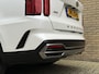 Kia Sorento 1.6 T-GDI 230pk Hybrid 4-WD Executive 7-persoons | Adaptieve cruise | Lederen bekleding | Navigatie | Apple CarPlay / Android Auto | Camera | BOSE | 19 inch LMV | LED | DAB | Sfeerverlichting | Stoelverwarming | Volledig dealeronderhouden!