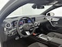 Mercedes-Benz A-klasse 180 Business Solution AMG | AMG Line Plus pakket | Nightpakket | Smartphone-integratie | 360° camera | Head-up display | Panoramaschuifdak | 19 inch AMG velgen | Augmented Reality navigatie |