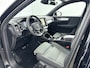 Volvo XC40 T4 Recharge Core | 18" | Stoel/Stuurverwarming | Parkeercamera | Getint Glas | Keyless | Elektrische achterklep | Parkeerverwarming | Climate Control | Regensensor