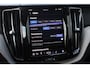Volvo XC60 T8 Plug-in hybrid AWD Inscription | Panoramadak | Semi elektrische trekhaak | Elek. bed. voorstoelen met geheugen | Keyless entry | Stoelverwarming | Adaptive Cruise Control | Luchtvering | Parkeercamera | Google Infotainment | Stuurwielverwarming | Elektrische achterklep |