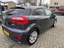 Kia Rio 1.2 CVVT ExecutiveLine navi, cruise, elec pakket, camera. pdc, 17 Inch , xenon/led, multi-stuur, 87.532 km nwe apk