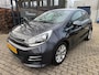 Kia Rio 1.2 CVVT ExecutiveLine navi, cruise, elec pakket, camera. pdc, 17 Inch , xenon/led, multi-stuur, 87.532 km nwe apk