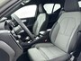 Volvo XC40 T4 Recharge Plus Dark | 19" | Harman Kardon | Elektrisch verstelbare stoelen | Stoel/Stuurverwarming | Getint Glas | Parkeerverwarming | Parkeercamera |  Keyless | Elektrische achterklep