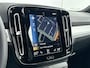 Volvo XC40 T4 Recharge Plus Dark | 19" | Harman Kardon | Elektrisch verstelbare stoelen | Stoel/Stuurverwarming | Getint Glas | Parkeerverwarming | Parkeercamera |  Keyless | Elektrische achterklep
