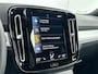 Volvo XC40 T4 Recharge Plus Dark | 19" | Harman Kardon | Elektrisch verstelbare stoelen | Stoel/Stuurverwarming | Getint Glas | Parkeerverwarming | Parkeercamera |  Keyless | Elektrische achterklep