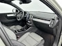 Volvo XC40 T4 Recharge Plus Dark | 19" | Harman Kardon | Elektrisch verstelbare stoelen | Stoel/Stuurverwarming | Getint Glas | Parkeerverwarming | Parkeercamera |  Keyless | Elektrische achterklep