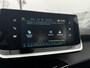 Peugeot e-2008 EV Active 50 kWh | Keyless start | Parkeerhulp | Navigatie | Cruise Control | Apple Carplay/Android Auto