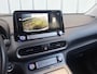 Hyundai Kona Electric EV Comfort 64 kWh | SOH: 95,5% | 3 Fase | Warmtepomp | Navi | Adaptive CC | Climate |