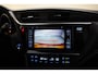 Toyota Auris 1.8 Hybrid Lease Pro [ Pano Stoelverwarming Camera ]