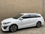 Kia Ceed Sportswagon 1.6 GDI PHEV DynamicLine | Facelift | Navigatie | Adaptieve cruise | Camera | Apple CarPlay / Android Auto | Stoel&stuurverwarming | 16 inch LMV | Keyless | LED | DAB | Climate control | Volledig dealeronderhouden | Fabrieksgarantie!