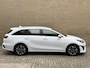 Kia Ceed Sportswagon 1.6 GDI PHEV DynamicLine | Facelift | Navigatie | Adaptieve cruise | Camera | Apple CarPlay / Android Auto | Stoel&stuurverwarming | 16 inch LMV | Keyless | LED | DAB | Climate control | Volledig dealeronderhouden | Fabrieksgarantie!