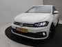 Volkswagen Polo 1.0 TSI Comfortline Business AUTOMAAT / Navigatie / Apple CarPlay & Android Auto / Adaptieve Cruise Control / Stoelverwarming / Trekhaak / 1000 kg Trekgewicht / LMV / All Seasonbanden /