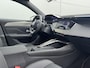 Peugeot e-308 GT EV 54 kWh | Alcantara bekleding | stoelverwarming | Adaptieve Cruise Control | Elektrische kofferklep | Apple Carplay / Android Auto