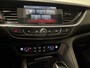 Opel Insignia Sports Tourer 1.5 Turbo Innovation TREKHAAK AIRCO APPLE CARPLAY/ANDROID AUTO NAVIGATIE STUUR CRUISE CONTROL VERWARMING/STOEL VERWARMING ACHTERRUIT RIJ CAMERA PARKEERSENSOREN VOOR/ACHTER ELKETRISCHE ACHTERKLEP TREKHAAK ZEER MOOIE AUTO