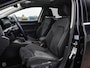 Volkswagen Golf 1.5 TSI Style 131 PK Panoramadak HUD Sfeerverlichting Keyless Virtual Cockpit Camera Memory Massage LED Navigatie DAB Apple CarPlay Android Auto 18” incl. BTW