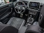 Volkswagen T-Roc 1.5 TSI R-Line PANO 19 INCH IQ LIGHT CAMERA VIRTUAL DASH APAD CRUISE