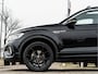 Volkswagen T-Roc 1.5 TSI R-Line PANO 19 INCH IQ LIGHT CAMERA VIRTUAL DASH APAD CRUISE