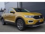 Volkswagen T-Roc 1.0 TSI Style Business | Navigatie | PDC | Climat | All Season Banden