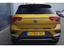 Volkswagen T-Roc 1.0 TSI Style Business | Navigatie | PDC | Climat | All Season Banden