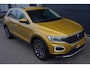 Volkswagen T-Roc 1.0 TSI Style Business | Navigatie | PDC | Climat | All Season Banden