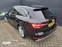 Audi A4 Avant 35 TFSI S Line edition Automaat / Cruise / Navi / LED / LMV / PDC