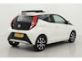 Toyota Aygo 1.0 VVT-i x-first | Elektrisch vouwdak | Apple Carplay / Android Auto | Airco | Camera | 15 inch | Bluetooth
