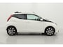Toyota Aygo 1.0 VVT-i x-first | Elektrisch vouwdak | Apple Carplay / Android Auto | Airco | Camera | 15 inch | Bluetooth