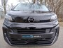 Opel Vivaro-e Electric L3 75 kWh 136pk | 8 jaar garantie | 0% financial lease | Multimedia | Apple Carplay | Android Auto | Achteruitrijcamera | Parkeersensoren voor en achter | Dode hoek detectie | Ditale cockpit | Stuurwielbediening | Bestuurdersstoel comfort | Bank voorpassagiers | Tussenwand comfort met raam | van €47.460 voor €36.395 ex. BTW rijklaar
