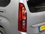 Opel Combo Tour 110PK L2H1 Edition | 1ste eigenaar | AppleCarplay/Android Auto | 7 persoons | Camera | Stuur verwarmd | 2 schuifdeuren | Armsteun | Navigatie | Airco | Isofix | Privacy Glass | Parkeersensoren |