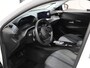 Peugeot 208 Hybrid 100PK e-DCS6 Allure | 1ste eigenaar | AppleCarplay/AndroidAuto | Parkeersensoren | FULL LED | Navigatie | Lederen Stuurwiel | Climate Control | Cruise Control | 16" LMV | Isofix | Privacy Glass |