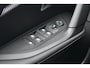 Peugeot e-2008 EV Allure 50 kWh 3 Fase 100%SOH! | Navigatie | Parkeersensoren v/a | Climate Control | Half-Leder | Full-LED | !!