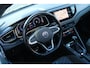 Volkswagen Taigo 1.0 TSI 110pk R-Line DSG Automaat / Panorama dak / LM 18 inch / Navigatie / Camera / LED Matrix