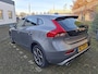 Volvo V40 2.0 D2 Momentum R line