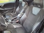 Volvo V40 2.0 D2 Momentum R line