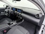 Mercedes-Benz A-klasse 180 Business Solution | Achteruitrij Camera | DAB+ Radio | Smartphone-Integratie | Klasse 3 Alarm Af-fabriek | Parkeersensoren achter
