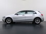 Mercedes-Benz A-klasse 180 Business Solution | Achteruitrij Camera | DAB+ Radio | Smartphone-Integratie | Klasse 3 Alarm Af-fabriek | Parkeersensoren achter