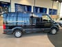 Volkswagen Crafter Bedrijfswagens Highline L3H2 2.0 TDI EU6 103 kW (140 pk) 6 versn. | BPM vrij | Opstaptrede op trekbalk (smal) | Led-laadruimteverlichting | Inparkeerassistent 'park assist' | Cruise control inclusief snelheidsbegrenzer | Bijrijdersbank inclusief opbergvak |
