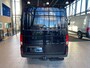 Volkswagen Crafter Bedrijfswagens Highline L3H2 2.0 TDI EU6 103 kW (140 pk) 6 versn. | BPM vrij | Opstaptrede op trekbalk (smal) | Led-laadruimteverlichting | Inparkeerassistent 'park assist' | Cruise control inclusief snelheidsbegrenzer | Bijrijdersbank inclusief opbergvak |