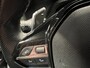 Peugeot 2008 1.2 GT-Line | Navigatie/Android/Apple Carplay | LM Velgen 17" | Afn.Trekhaak | Parkeersensoren Voor en Achter | Cruise Control adaptief | Airco |