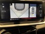 Peugeot 2008 1.2 GT-Line | Navigatie/Android/Apple Carplay | LM Velgen 17" | Afn.Trekhaak | Parkeersensoren Voor en Achter | Cruise Control adaptief | Airco |