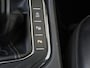 Volkswagen Tiguan Allspace 1.5 TSI R-Line Business+ | Panoramadak | Trekhaak | LED matrix verlichting | 3-zone airco | Dodehoek detectie | Keyless | Adaptieve cruise control |