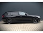 BMW 3-Serie Touring 320e xDrive Business Edition Plus Sport | Laser Led | Vol Leer | Stuurverwarming | Stoelverwarming | Keyless | Head-Up Display | Apple Carplay | Navigatie |
