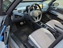 Volkswagen ID.3 First Plus 58 kWh / LED / Navigatie / Camera / Parkeersensoren V+A / Lichtmetaal 19 inch /  Stoelverwarming /
