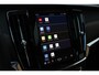 Volvo V90 T6 Plug-in hybrid AWD Ultra Dark | Trekhaak | Panoramadak | Verwarmbare voorstoelen met massagefunctie | Premium Audio by Harman Kardon | Verwambare achterbank+stuurwiel | Head-up display | Interieur voorverwarming |
