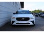 Volvo V90 T6 Plug-in hybrid AWD Ultra Dark | Trekhaak | Panoramadak | Luchtvering |  Verwarmbare voorstoelen met massagefunctie en ventilatie | Premium Audio by Harman Kardon | Verwambare achterbank+stuurwiel | 360 graden camera | Head-up display | Interieur voorverwarming |