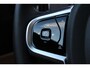 Volvo V90 T6 Plug-in hybrid AWD Ultra Dark | Trekhaak | Panoramadak | Luchtvering |  Verwarmbare voorstoelen met massagefunctie en ventilatie | Premium Audio by Harman Kardon | Verwambare achterbank+stuurwiel | 360 graden camera | Head-up display | Interieur voorverwarming |